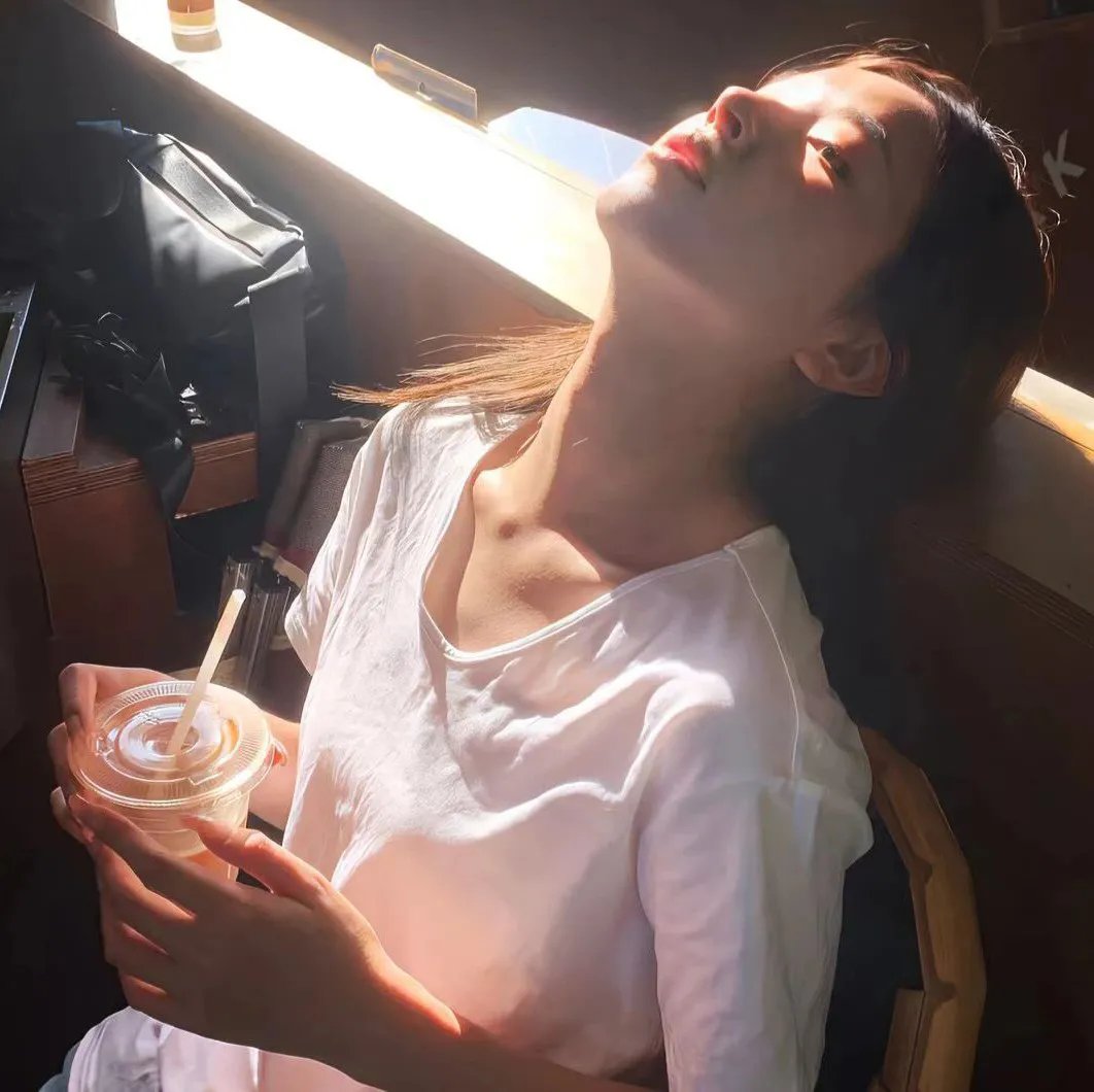 契约同居教授读心宠上天